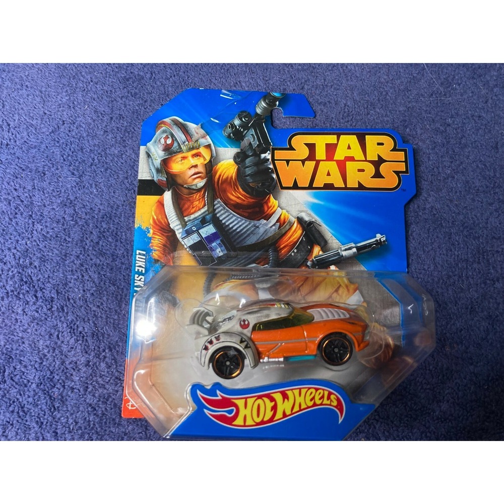 Hot Wheels Luke Skywalker Star Wars 2014 Character Cars New on Card NOC